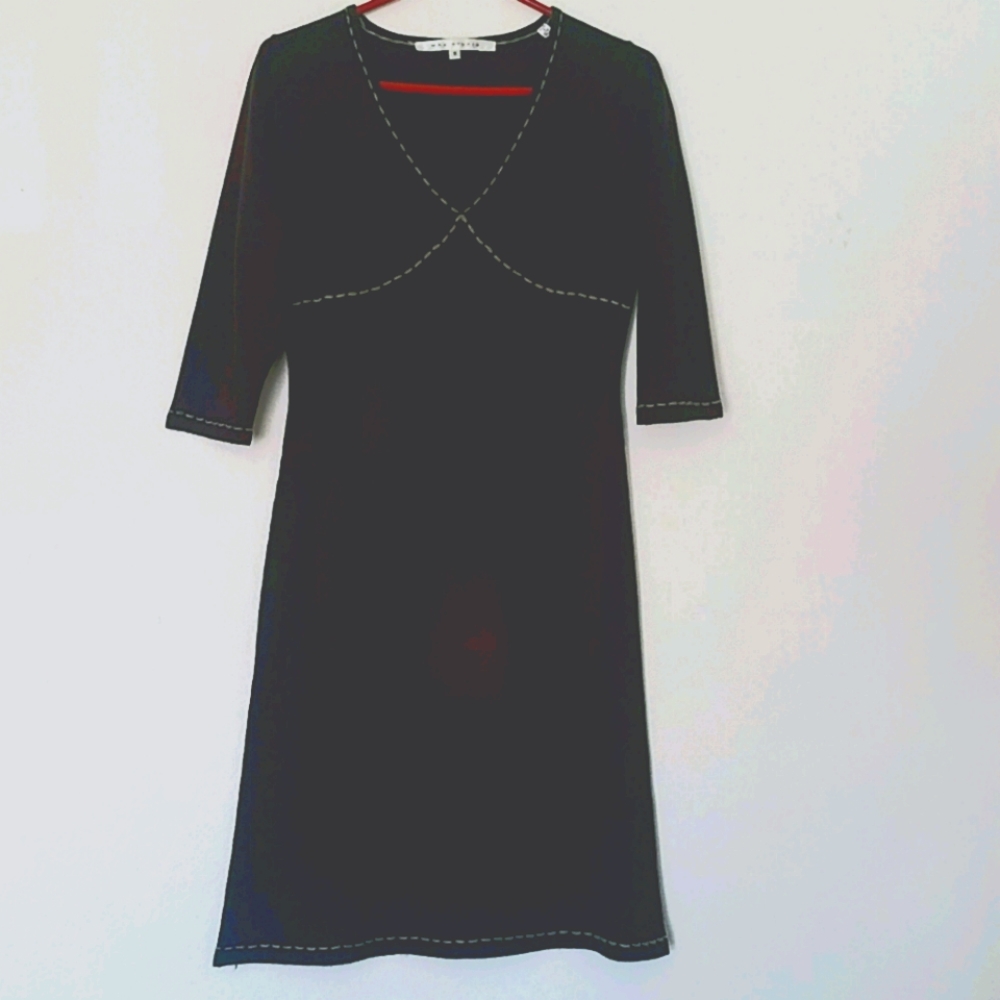 3/4 sleeve Max Studio brown sweater dress